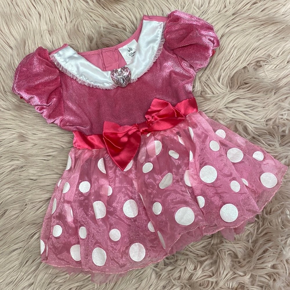 Minnie Mouse Dress up